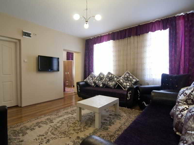 Bayer Apartament *